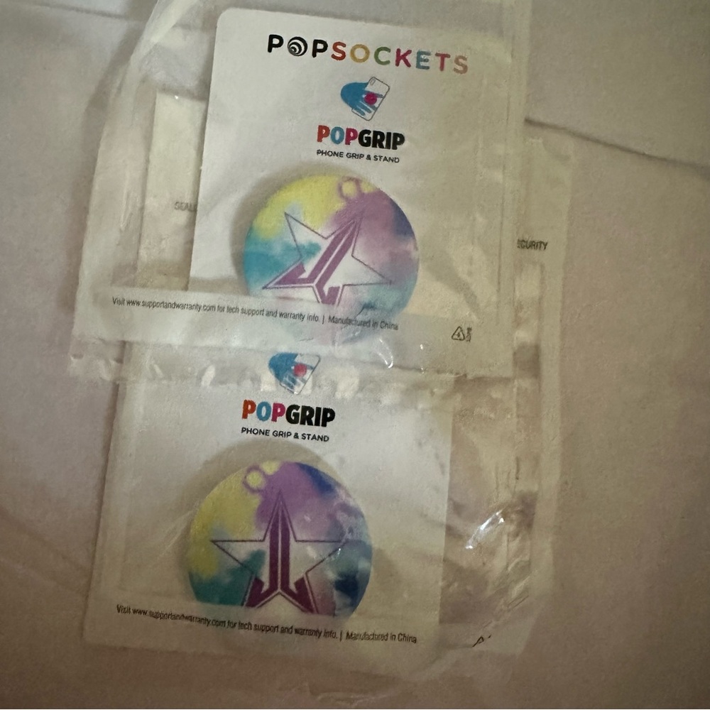 COPY - Jeffree Star Pop Socket